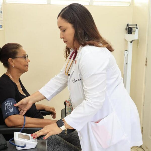 SNS resalta dedicación y compromiso de médicos Red Pública